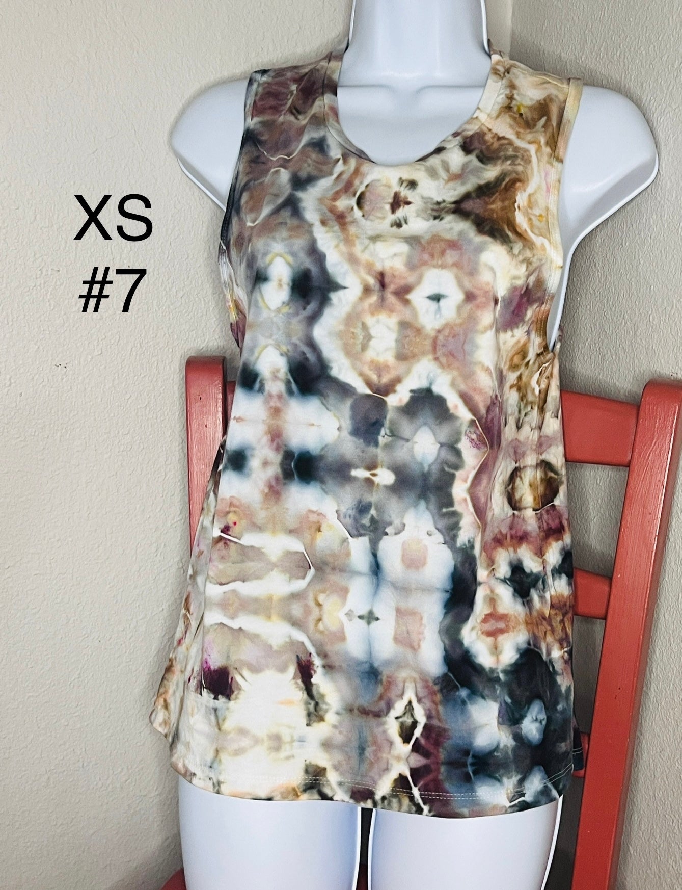 Women's Sleeveless T-Shirt